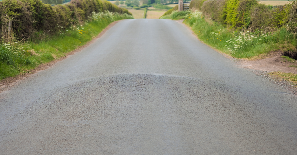 La curva dei futures sul petrolio indica uno shock, non carenza duratura